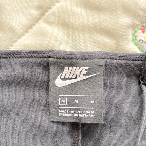 Nike Tank Top - Picture 3 of 3